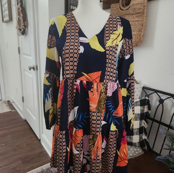 Abstract printed dress - Picture 2 of 6